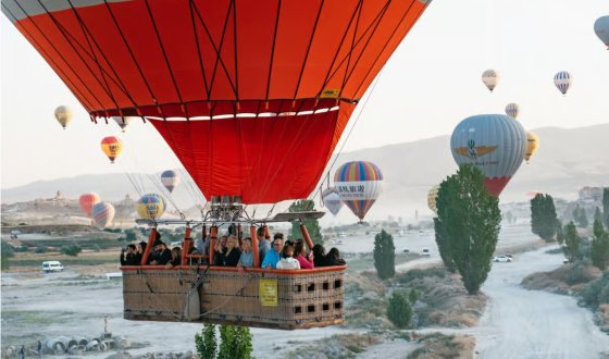 Kapadokya Balon Festivali 2026 | Türkiye’nin En Büyüleyici Gökyüzü Festivali